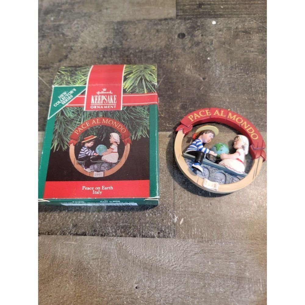 Hallmark 1991 Italy peace on Earth ornament Xmas decor